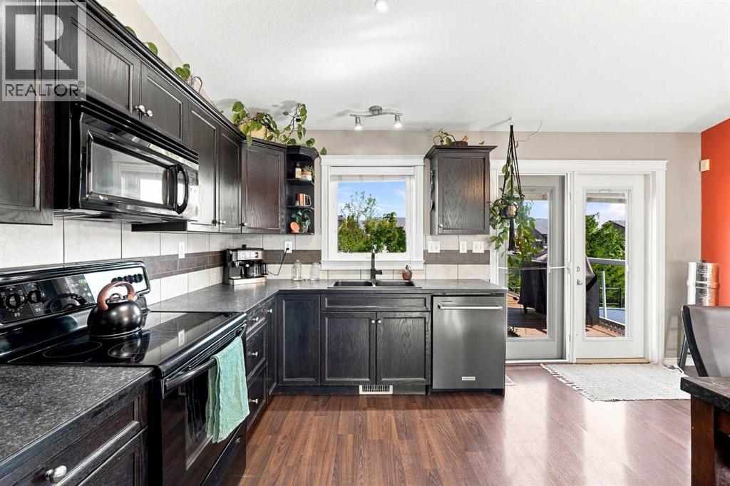Listing photo – 19 Jenner Crescent, Red Deer