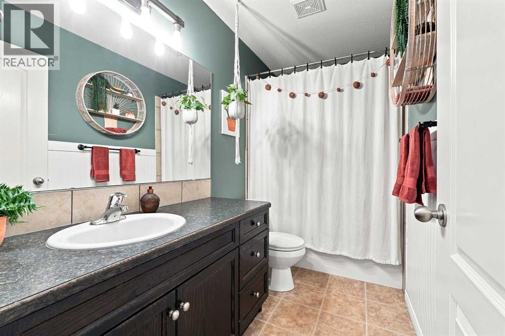 Listing photo – 19 Jenner Crescent, Red Deer