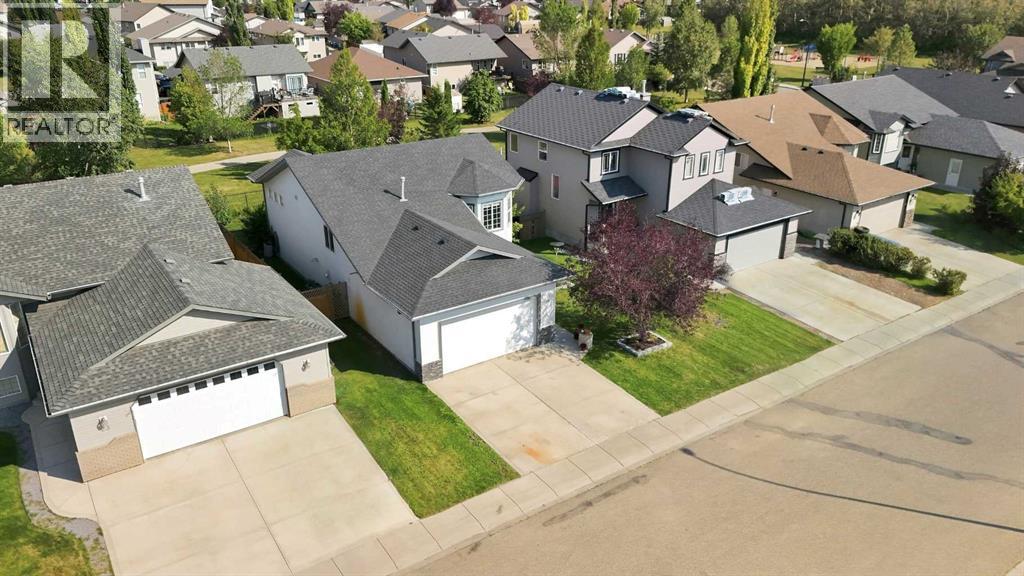 Listing photo – 19 Jenner Crescent, Red Deer