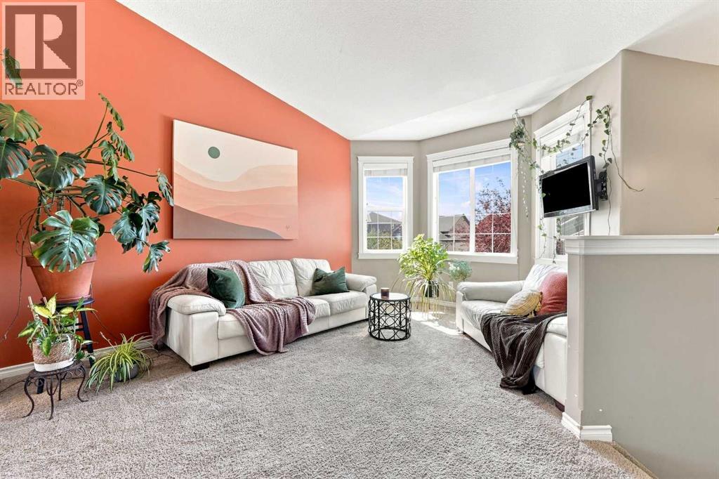Listing photo – 19 Jenner Crescent, Red Deer