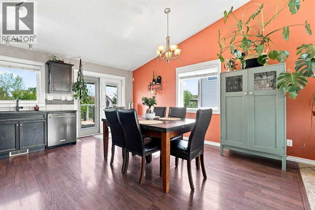 Listing photo – 19 Jenner Crescent, Red Deer