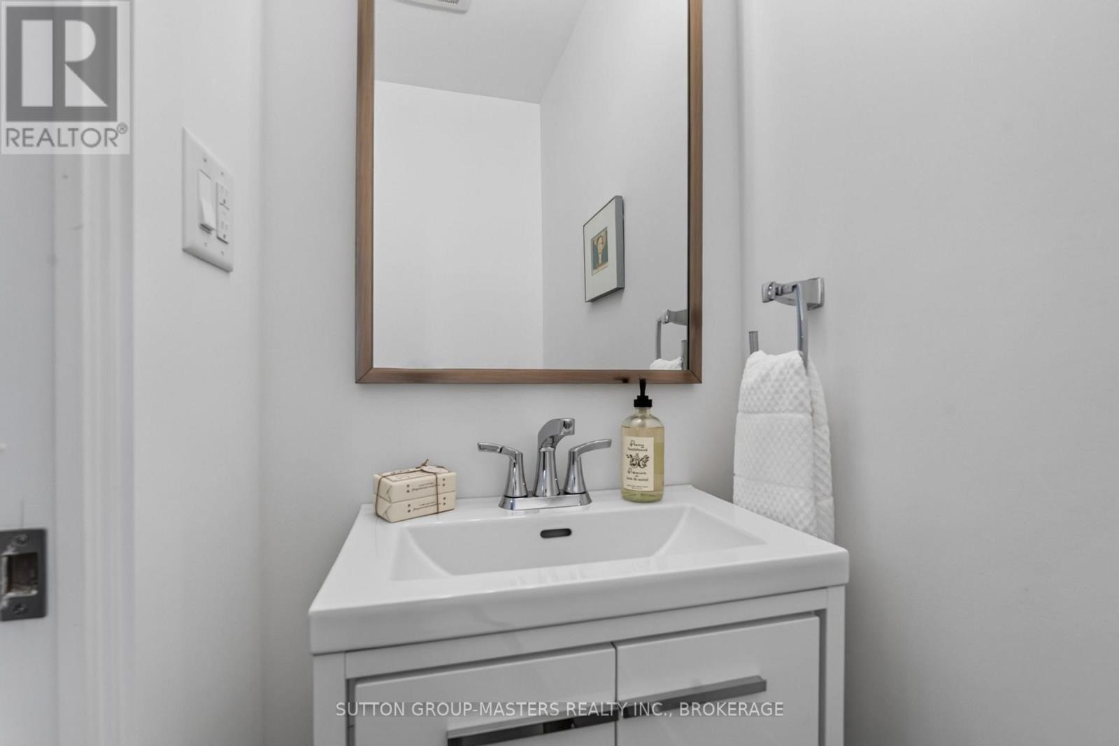 782 GROUSE CRESCENT - 22