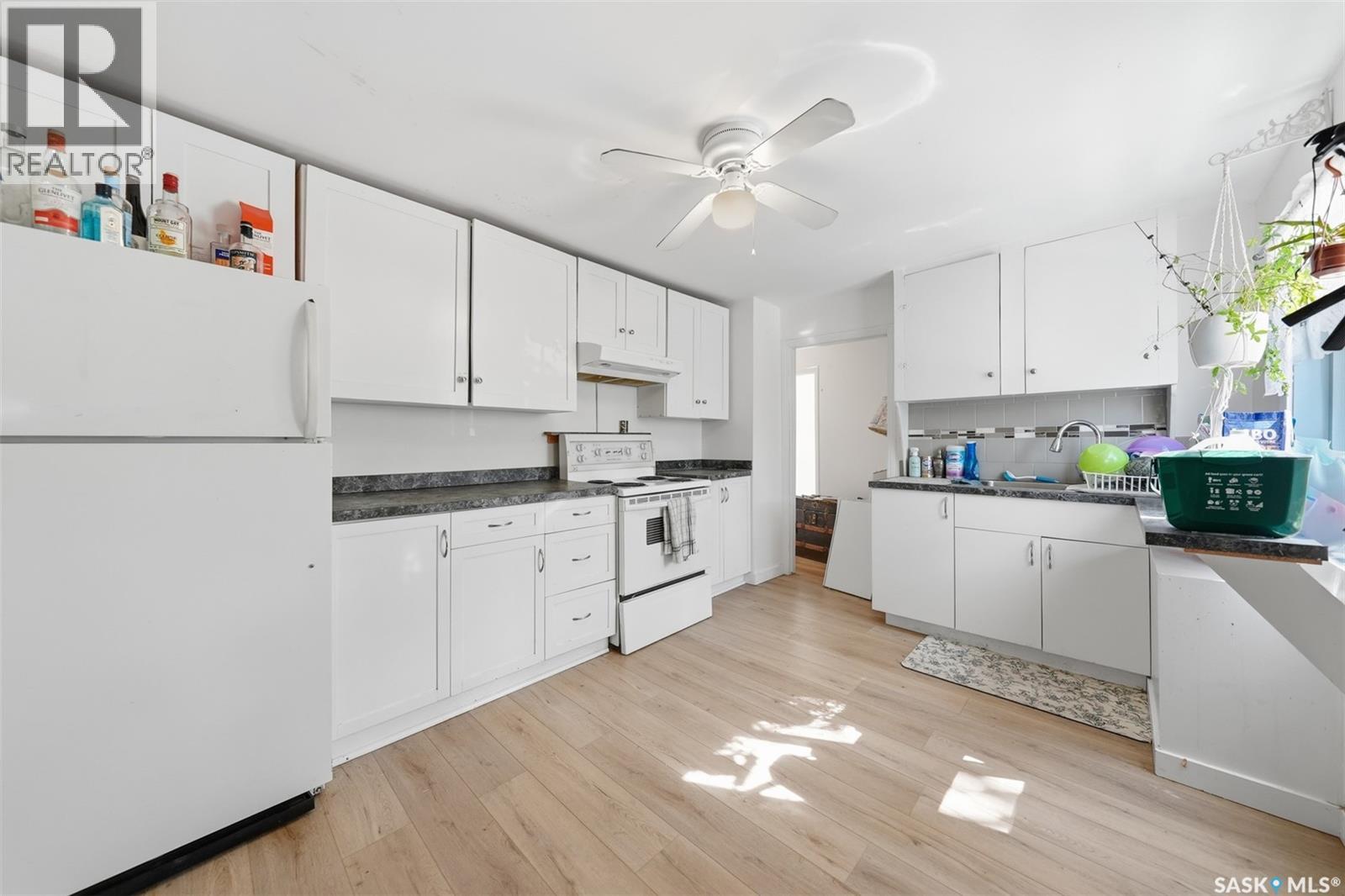 201 H AVENUE N - 2