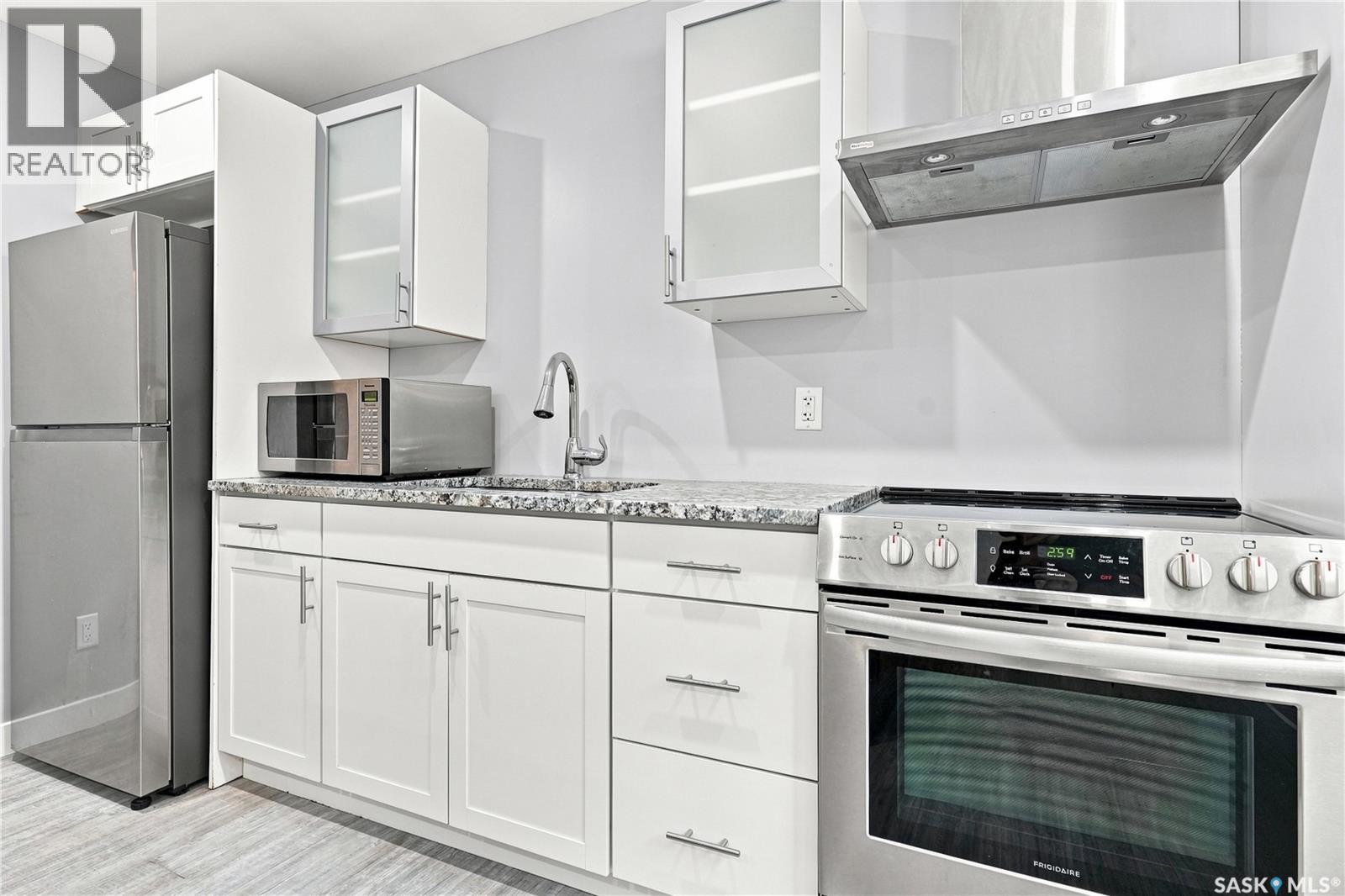 4200 Hillsdale STREET - Image 36