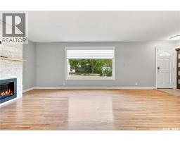 Primary Bedroom - 4200 Hillsdale Street, Regina, SK S4S3Z2 Photo 8