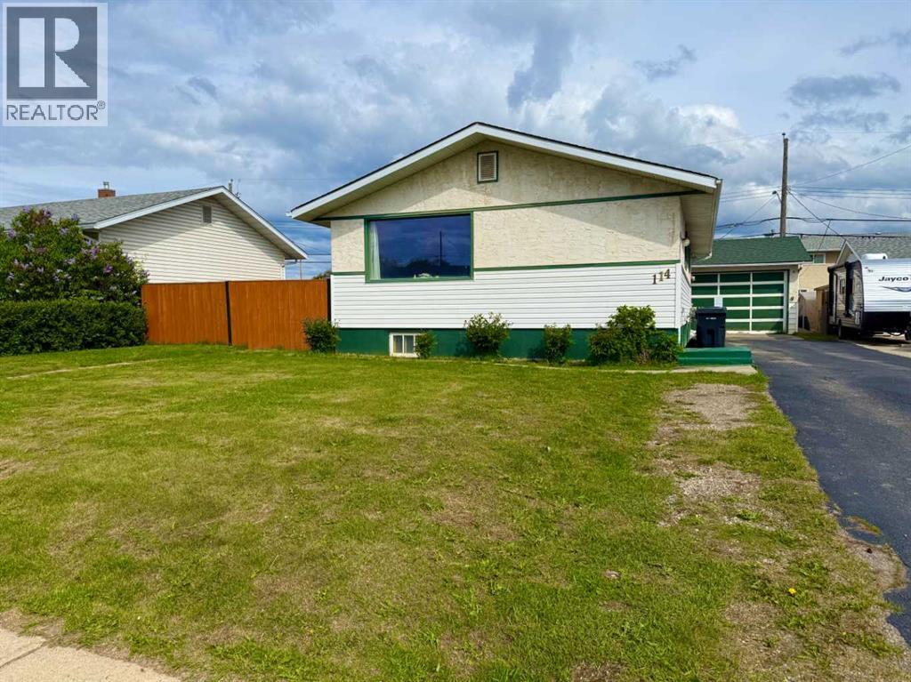 114 Bliss Avenue, Hinton, Alberta, T7V1C2