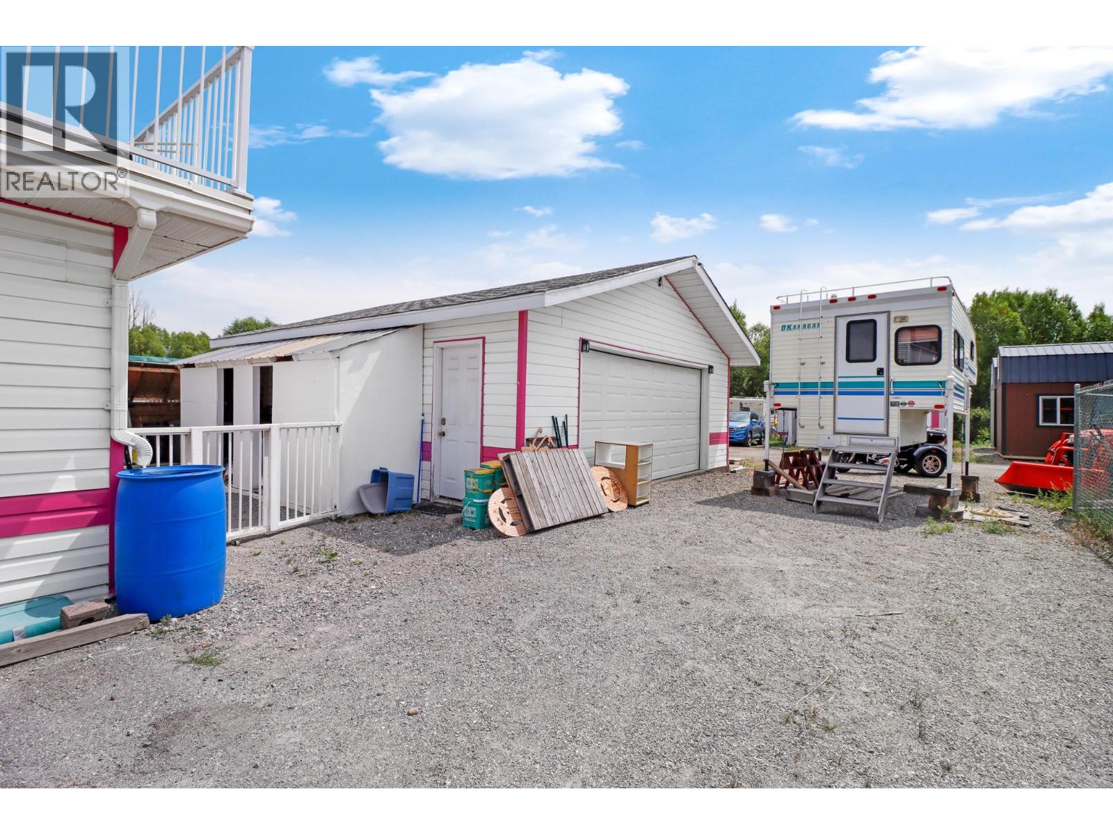 45 of 51 - 432 Van Horne Street S