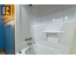 5005 53 Street, Castor, AB T0C0X0 Photo 17