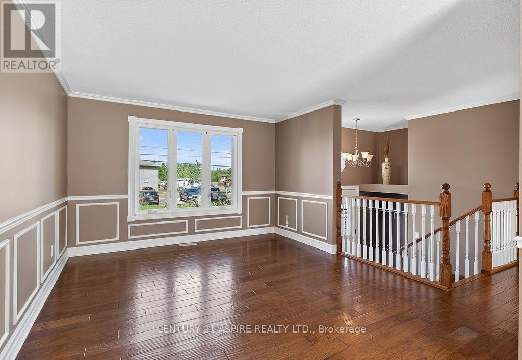 50 PORTAGE ROAD - Image 18