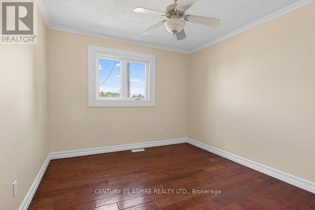 50 PORTAGE ROAD - 32