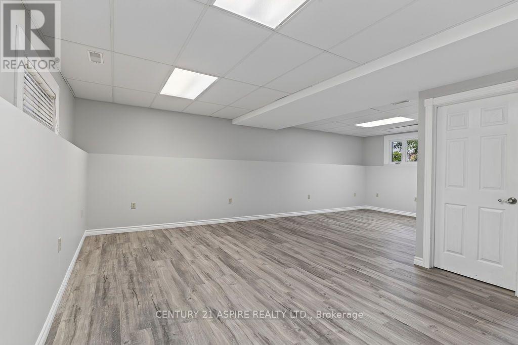 50 PORTAGE ROAD - 38