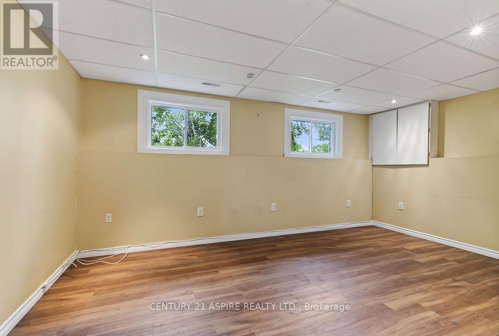 50 PORTAGE ROAD - 41