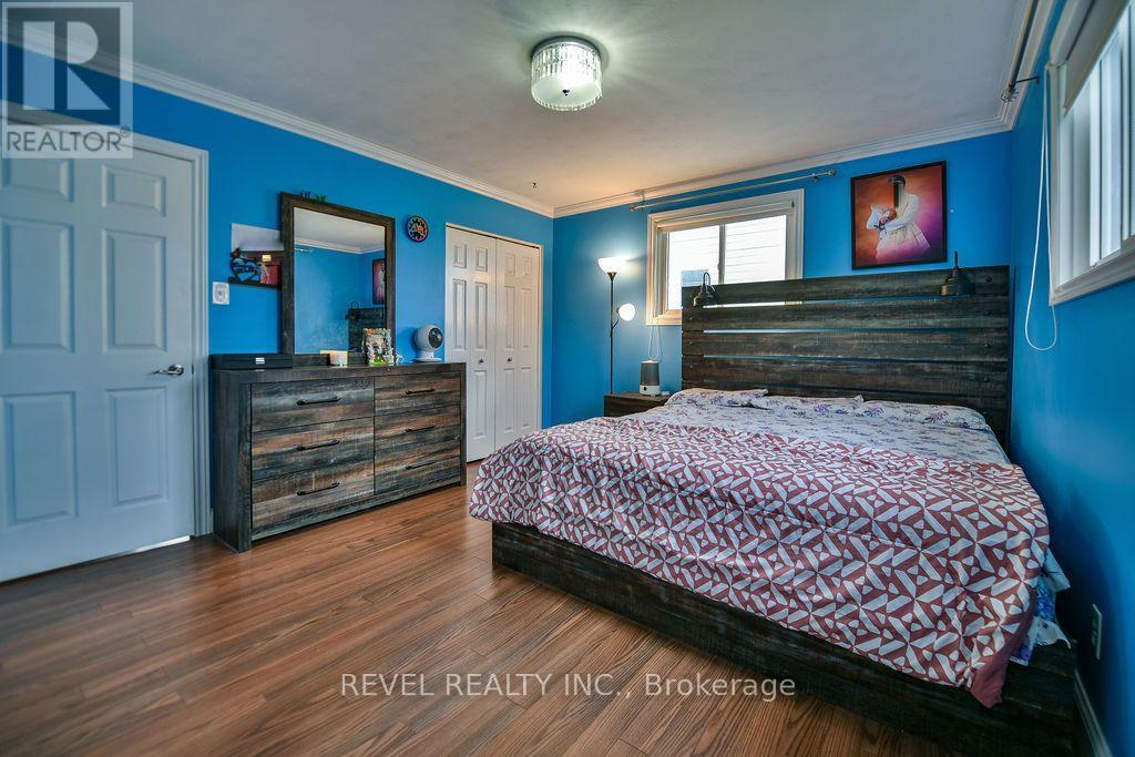 370 MORANDIN AVENUE - Image 15