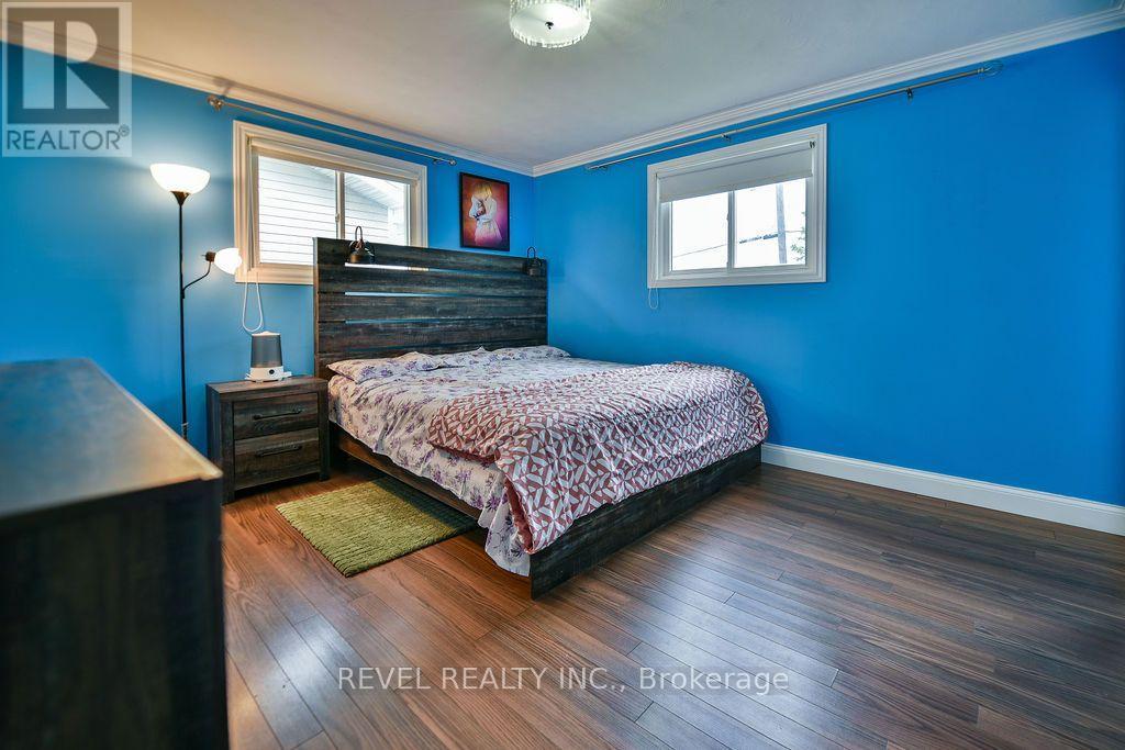 370 MORANDIN AVENUE - 16