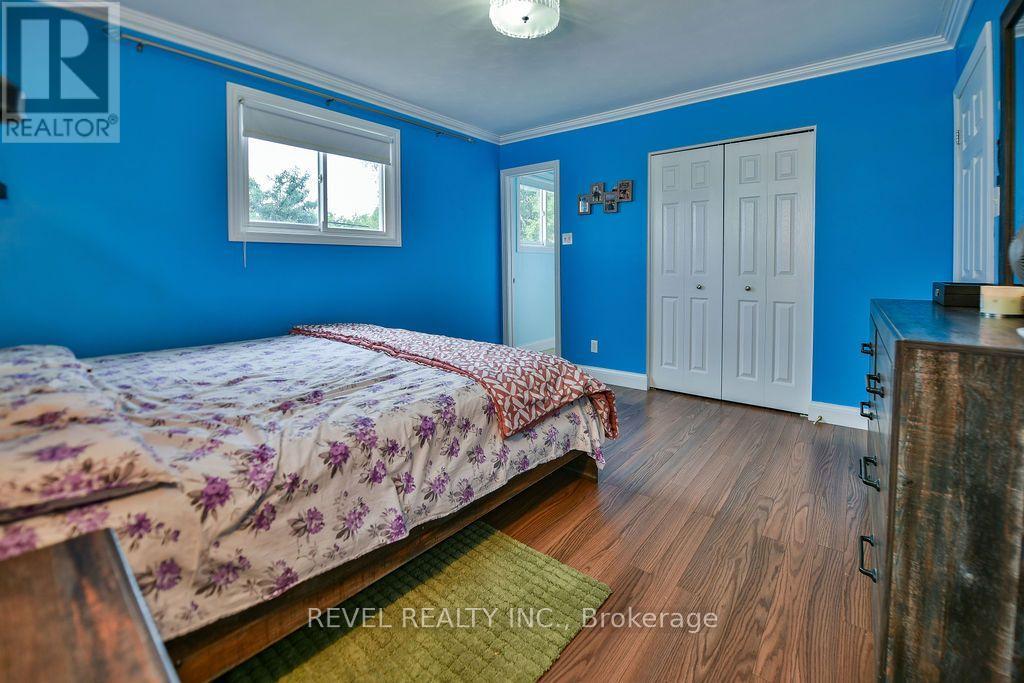 370 MORANDIN AVENUE - Image 17