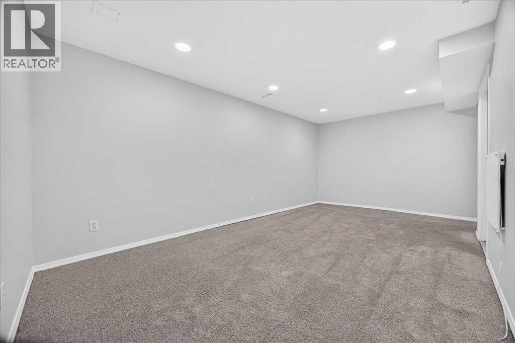 32 Patina Park SW - 38