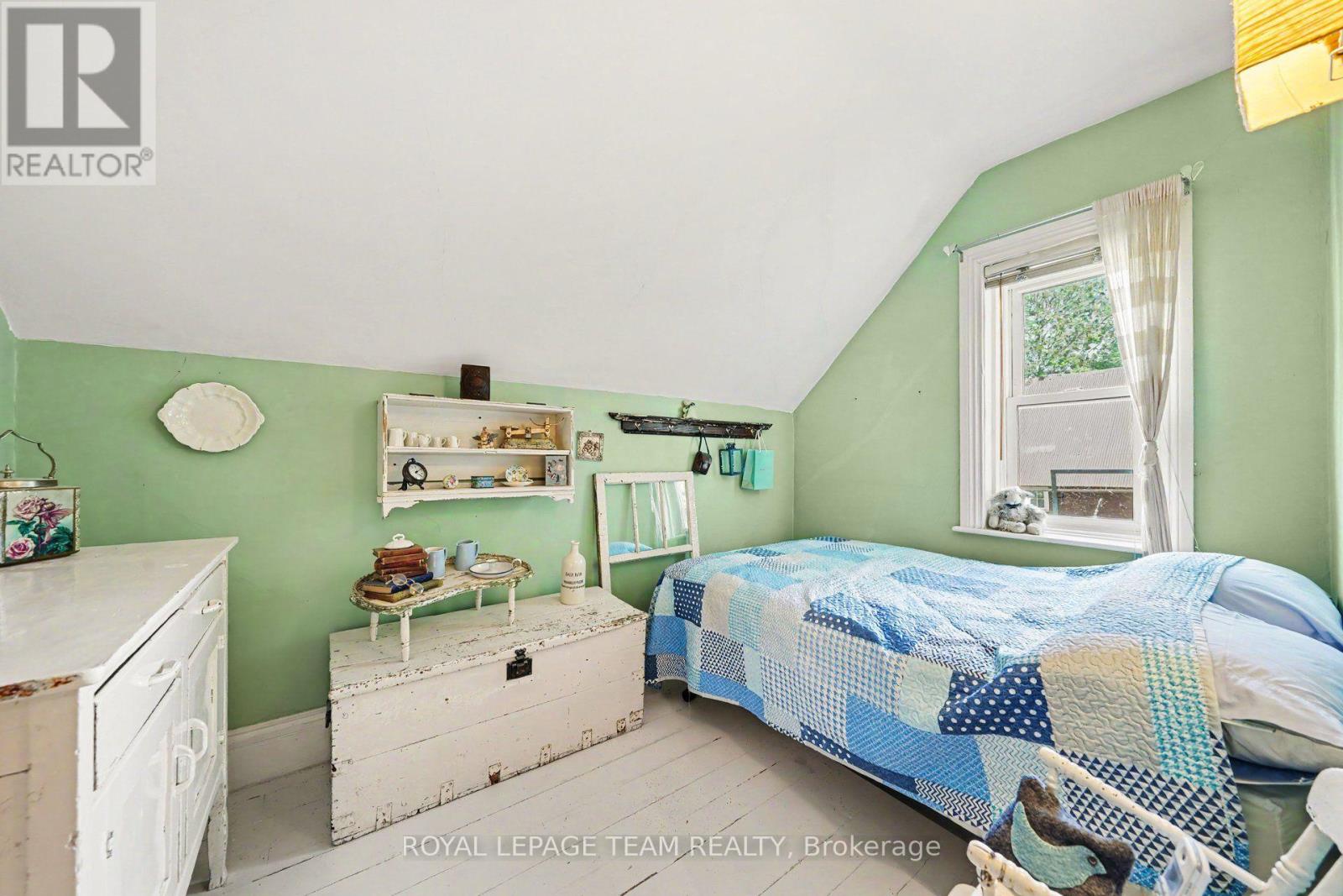 6577 FOURTH LINE ROAD - Image 15