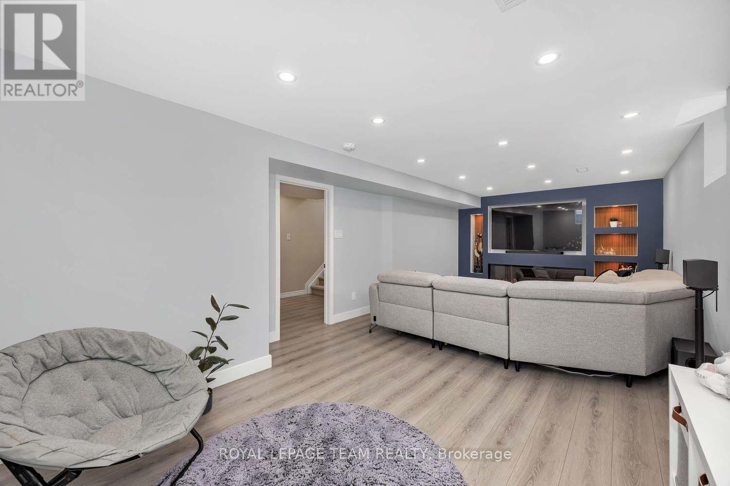 2225 WATERCOLOURS WAY - 35