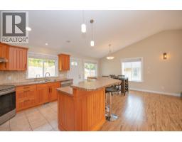 Bedroom - 1808 Skyview Crescent, Lumby, BC V0E2G0 Photo 11