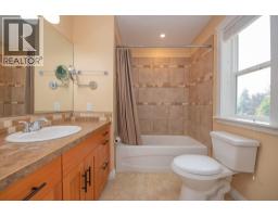 1808 Skyview Crescent, Lumby, BC V0E2G0 Photo 21
