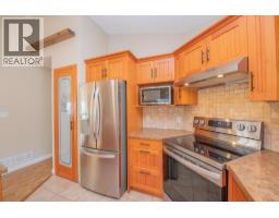 Dining room - 1808 Skyview Crescent, Lumby, BC V0E2G0 Photo 8