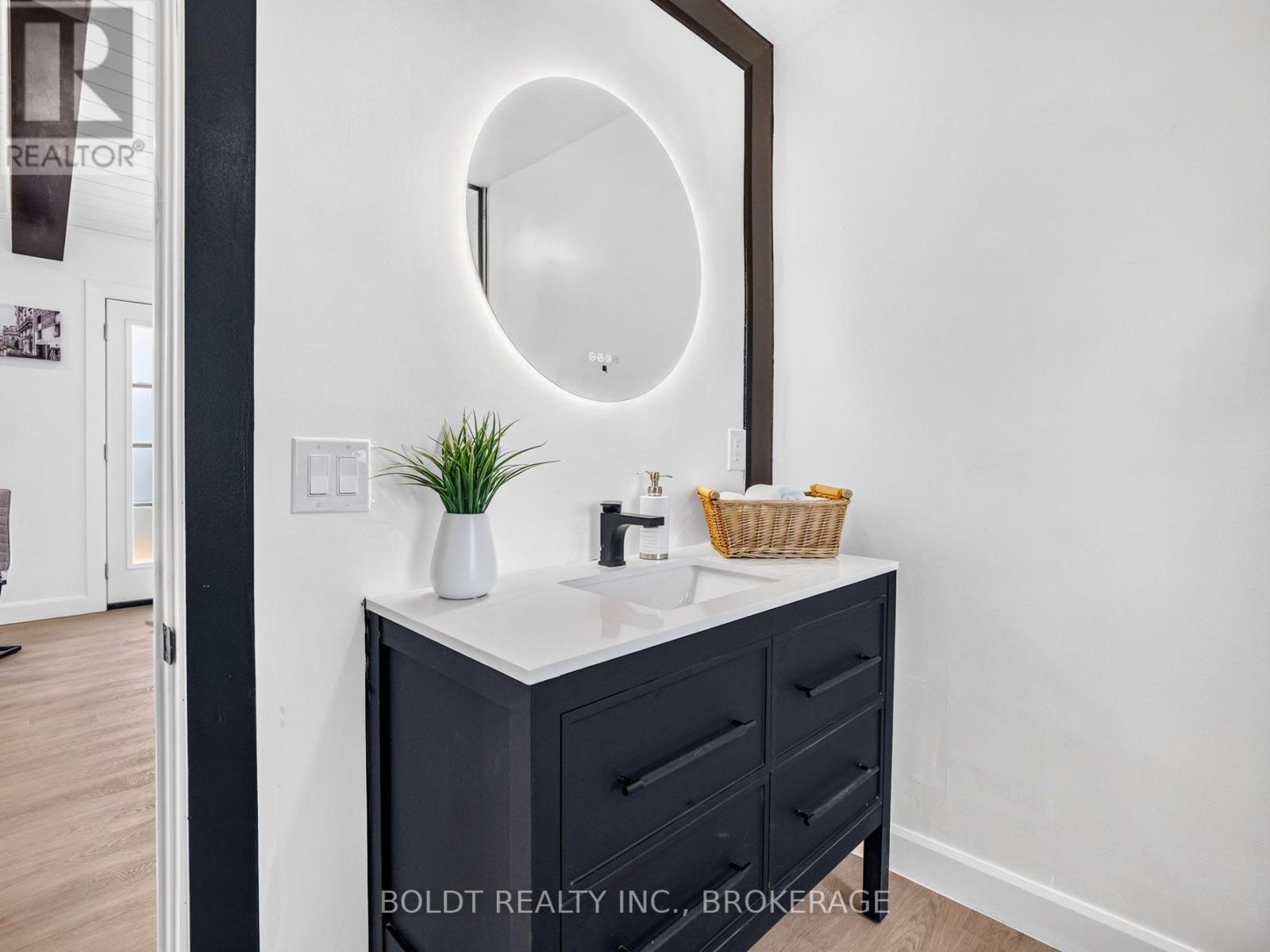 6221 LYONS CREEK ROAD - Image 15