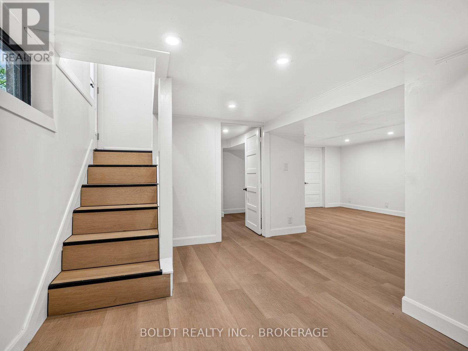 6221 LYONS CREEK ROAD - Image 17