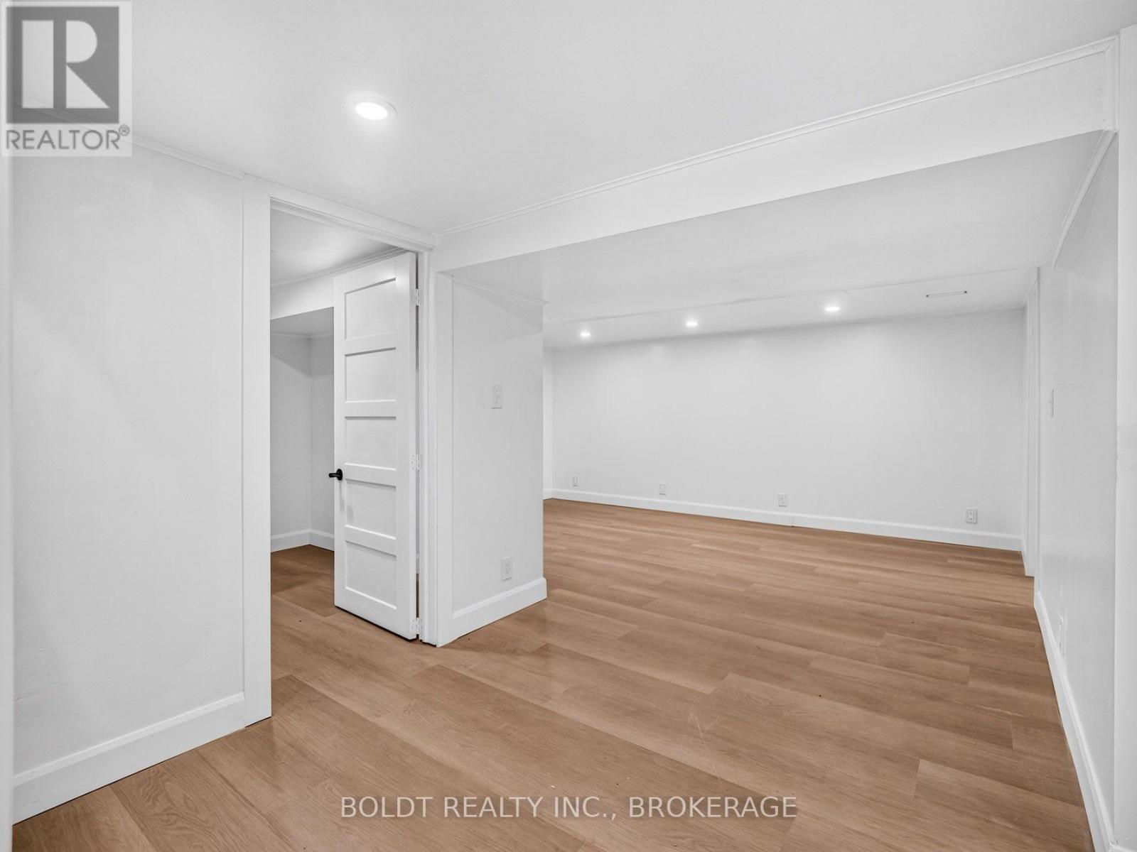 6221 LYONS CREEK ROAD - Image 23