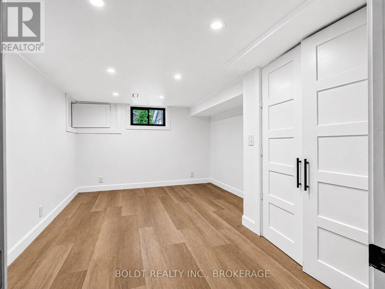 6221 LYONS CREEK ROAD - Image 24