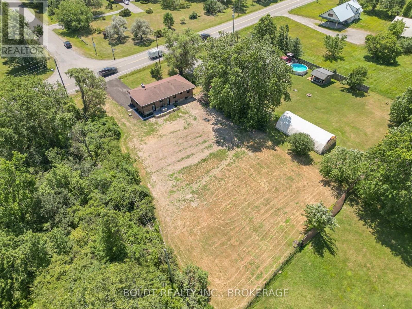 6221 LYONS CREEK ROAD - Image 28