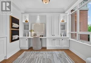 #808 18 WILLIAM CARSON CRESCENT - 10