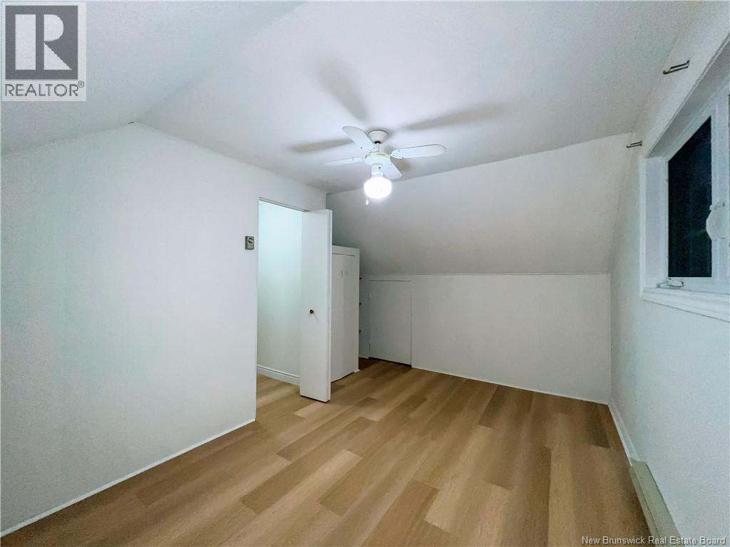 36 Pugsley Avenue - 33
