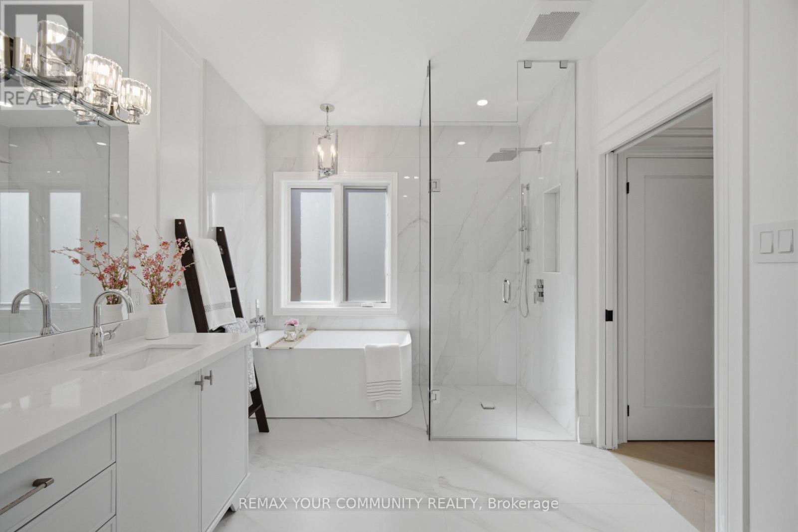2 SUGGS LANE - Image 27