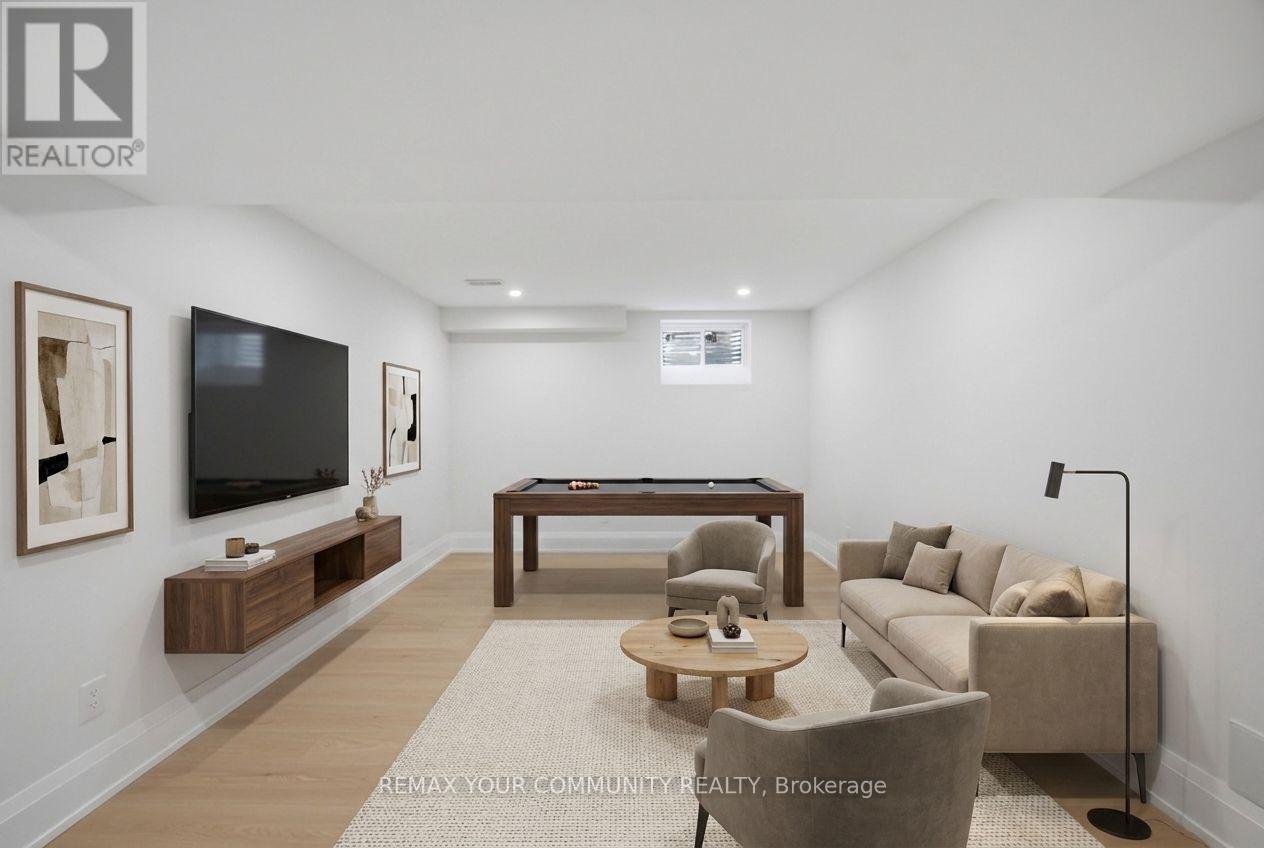 2 SUGGS LANE - Image 33