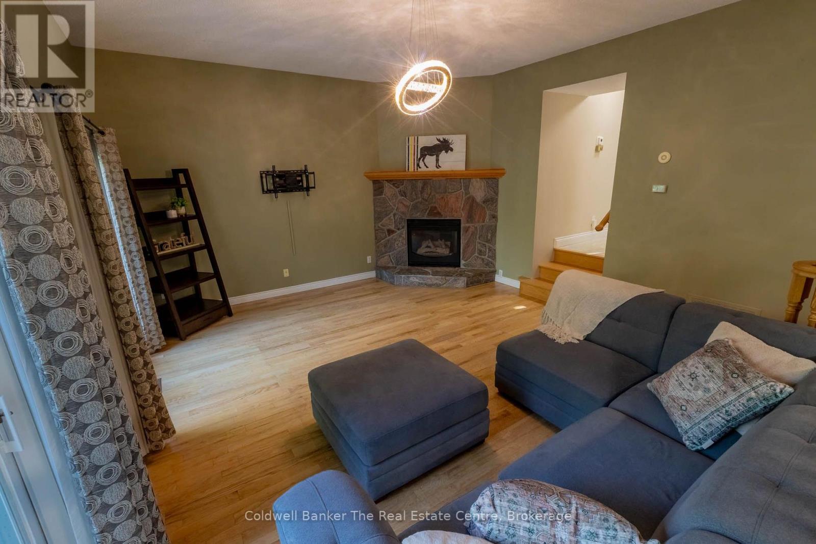 110 FOREST GLEN DRIVE - 15