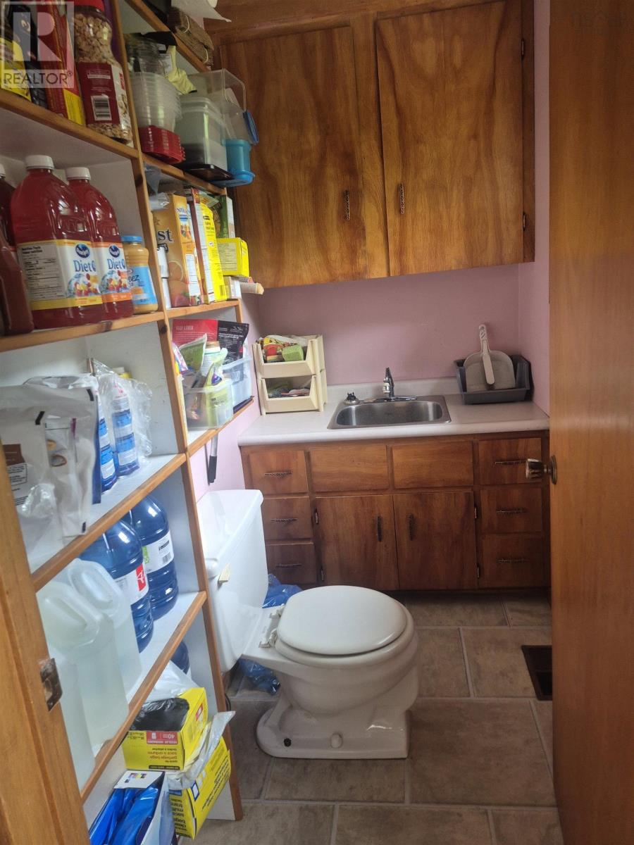 18 Maple Court - 24