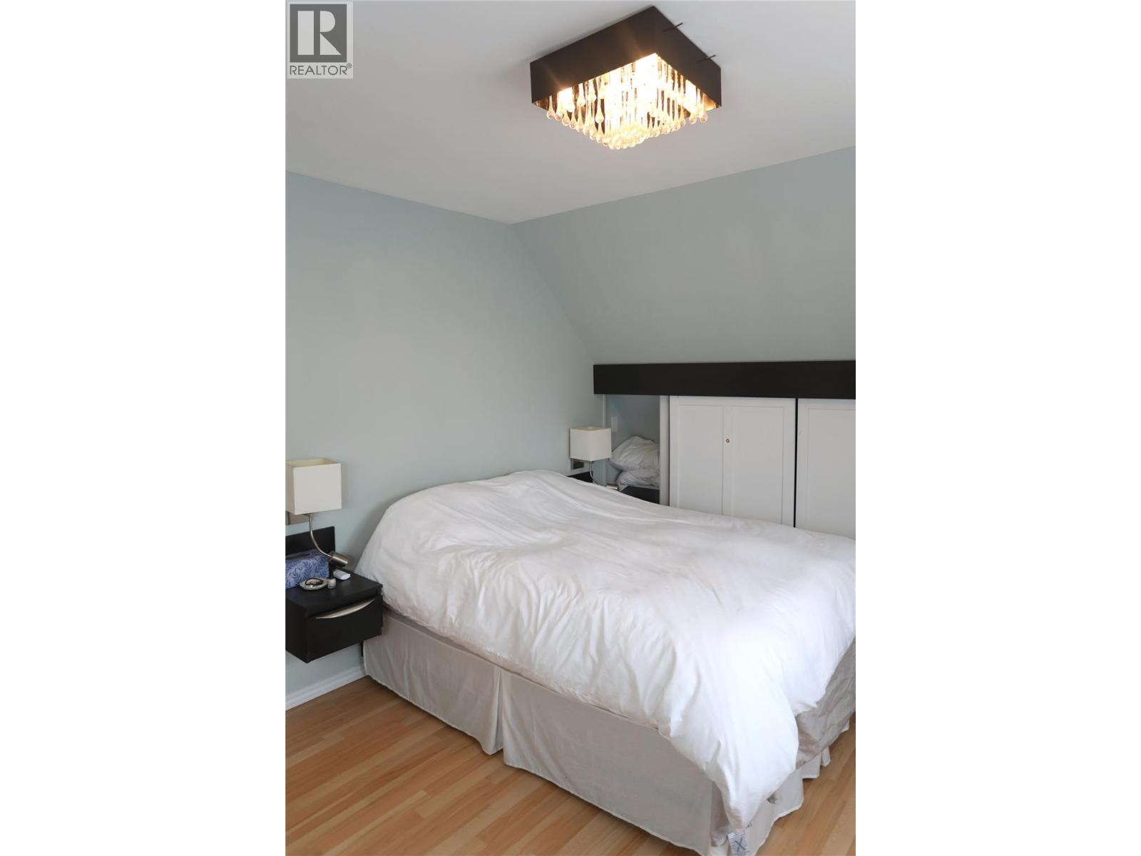 1912 Abbott Street, Kelowna