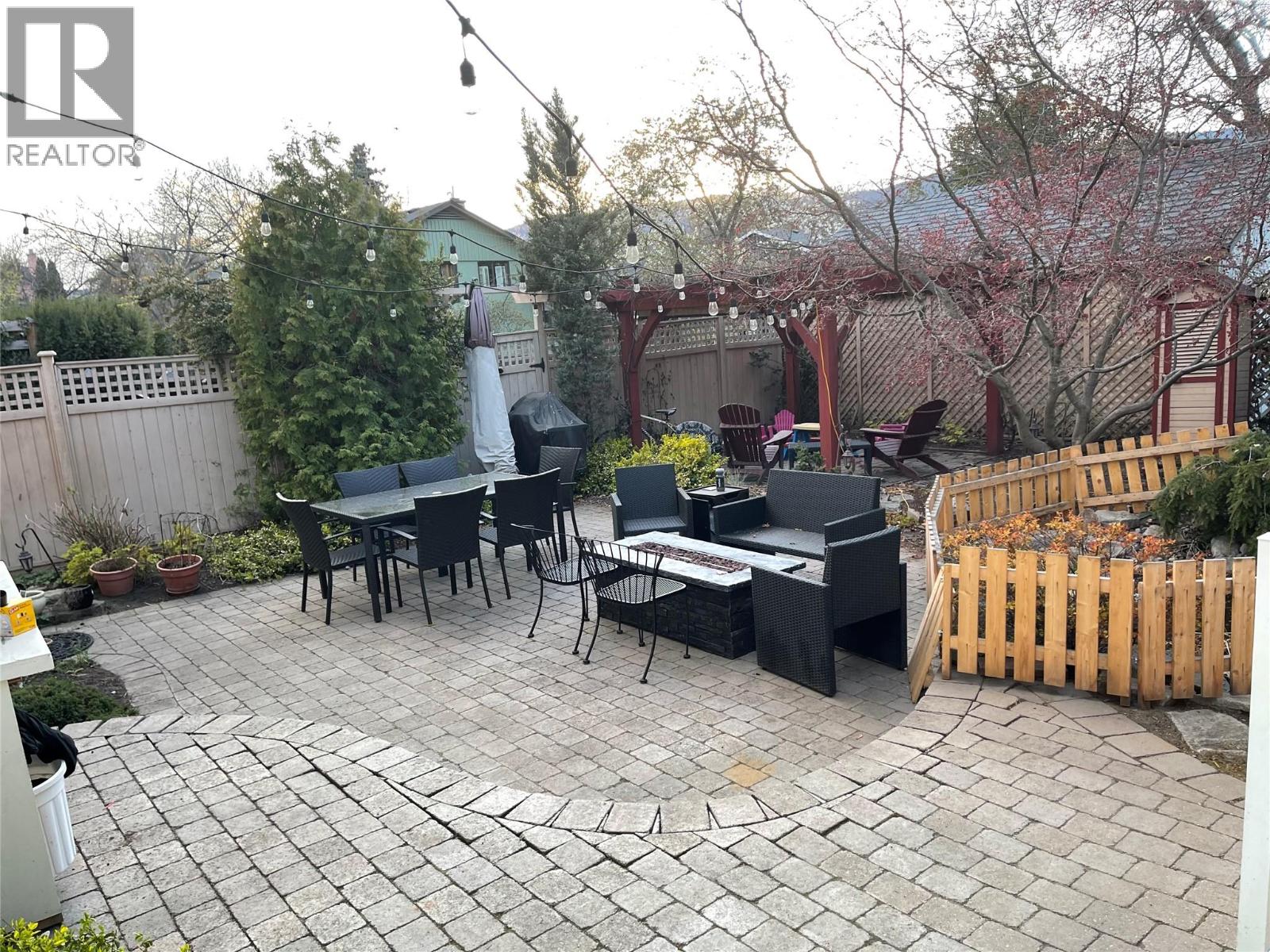 1912 Abbott Street, Kelowna