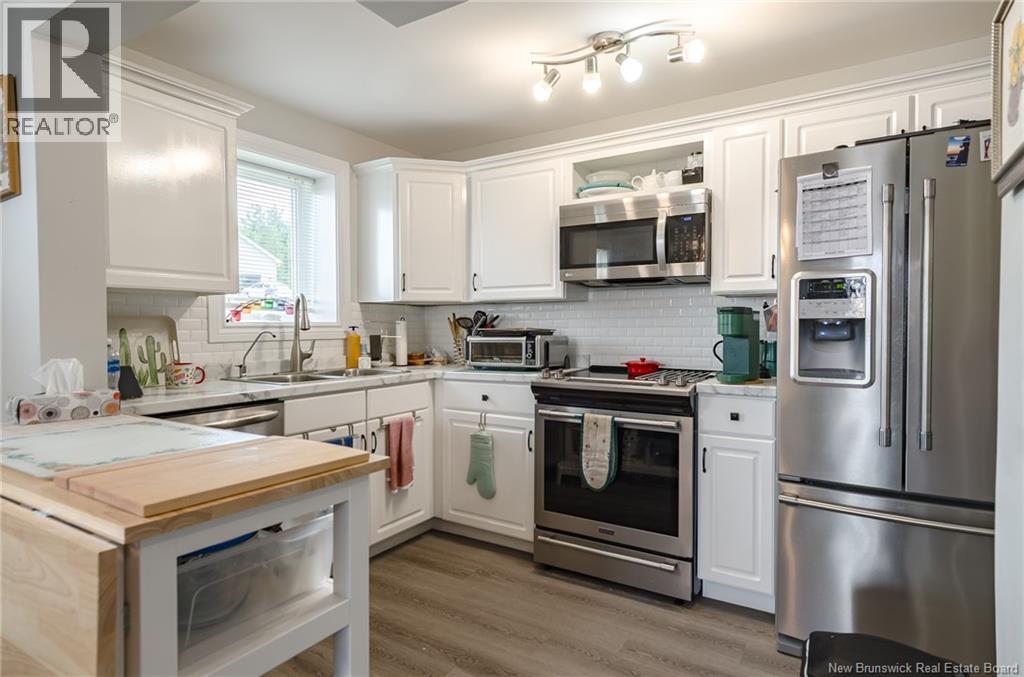 27 Runnymede Drive - 36