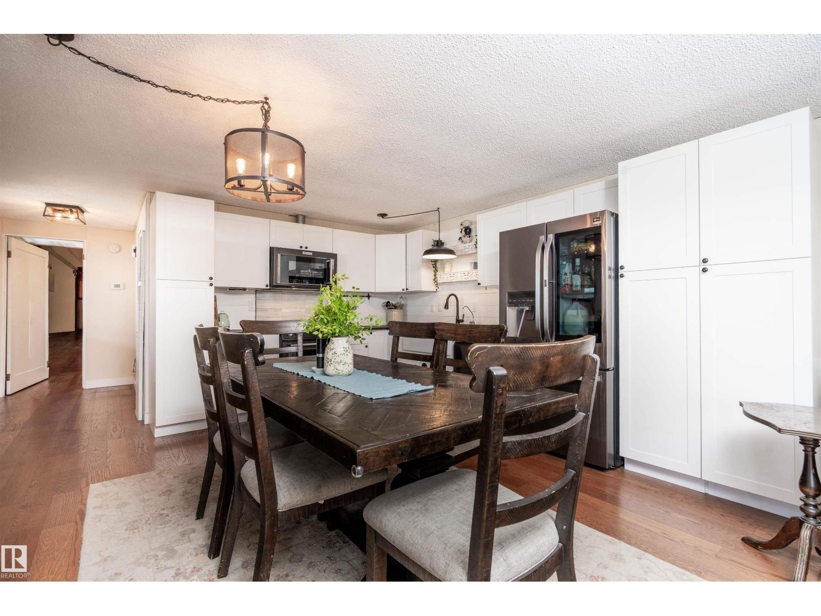 1215 Lake Vista Crescent, Lakeland Village, Sherwood Park photo 2