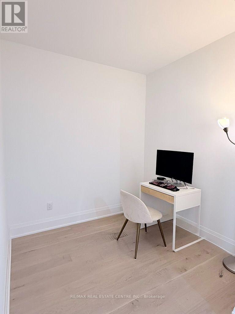 #1507 21 PARK STREET E - Image 29