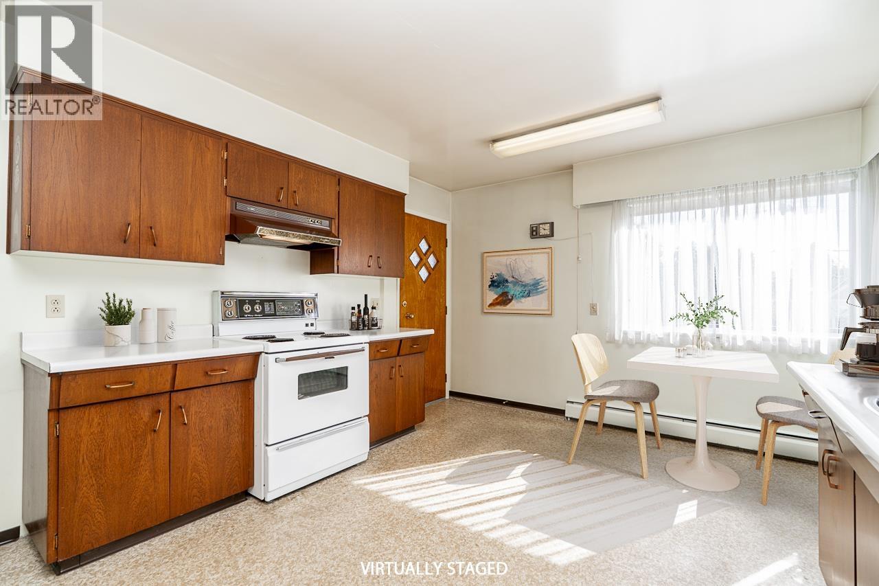 3 Bed, 2 Bath House for Sale in Vancouver – 6216 PRINCE ALBERT STREET, Vancouver – MLS# R3159099 - Image 10