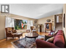 Dining room - 470 Eugene Road, Kelowna, BC V1X2M4 Photo 11