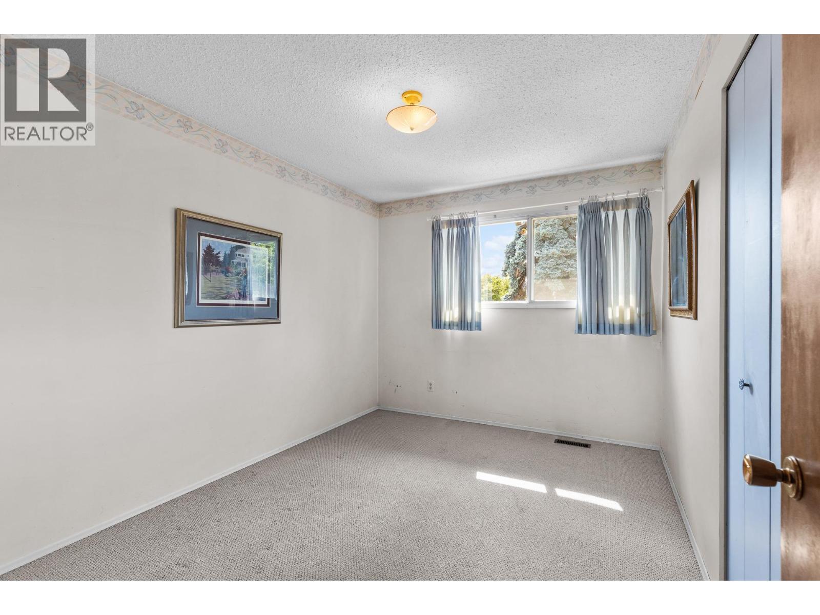 470 Eugene Road, Kelowna