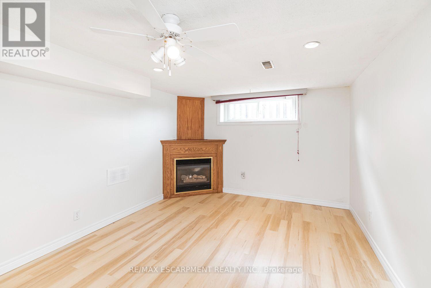 37 LORNE AVENUE - 15