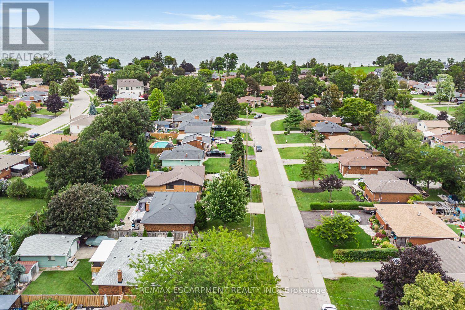 37 LORNE AVENUE - 3