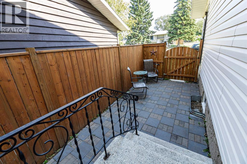 Listing photo – 4113 53 Avenue, Innisfail