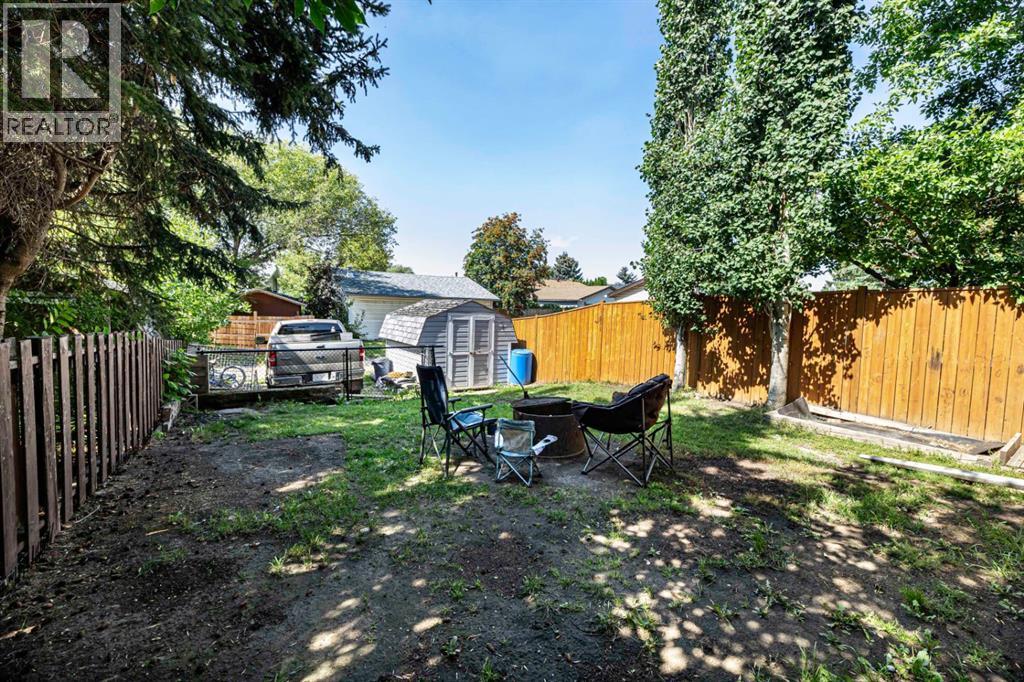 Listing photo – 4113 53 Avenue, Innisfail