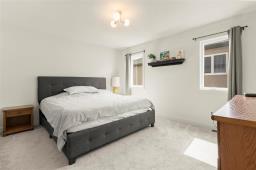 203 Wyndham Estate Drive, Steinbach, MB R5G2Y9 Photo 13