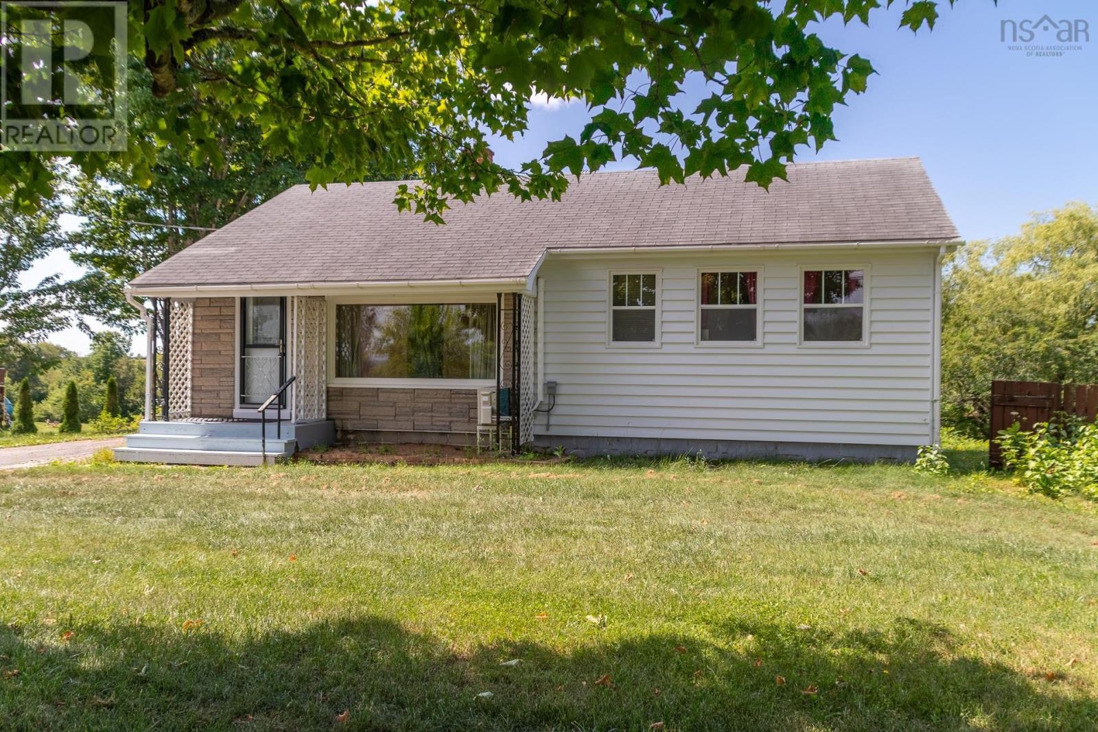 Property photo of 1549 Victoria Road